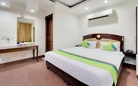 Hotel Kastor- Near Nehru Place